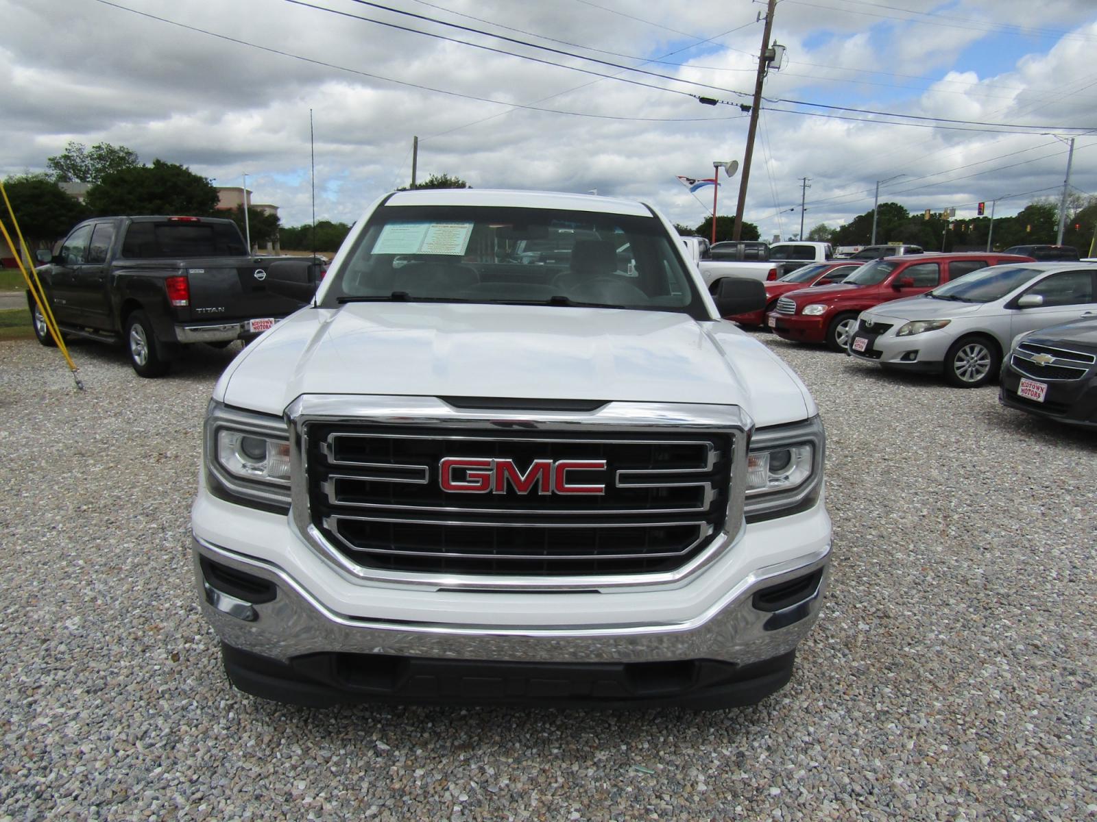 2017 White /Gray GMC Sierra 1500 (1GTN1LEC2HZ) , Automatic transmission, located at 15016 S Hwy 231, Midland City, AL, 36350, (334) 983-3001, 31.306210, -85.495277 - Photo #1